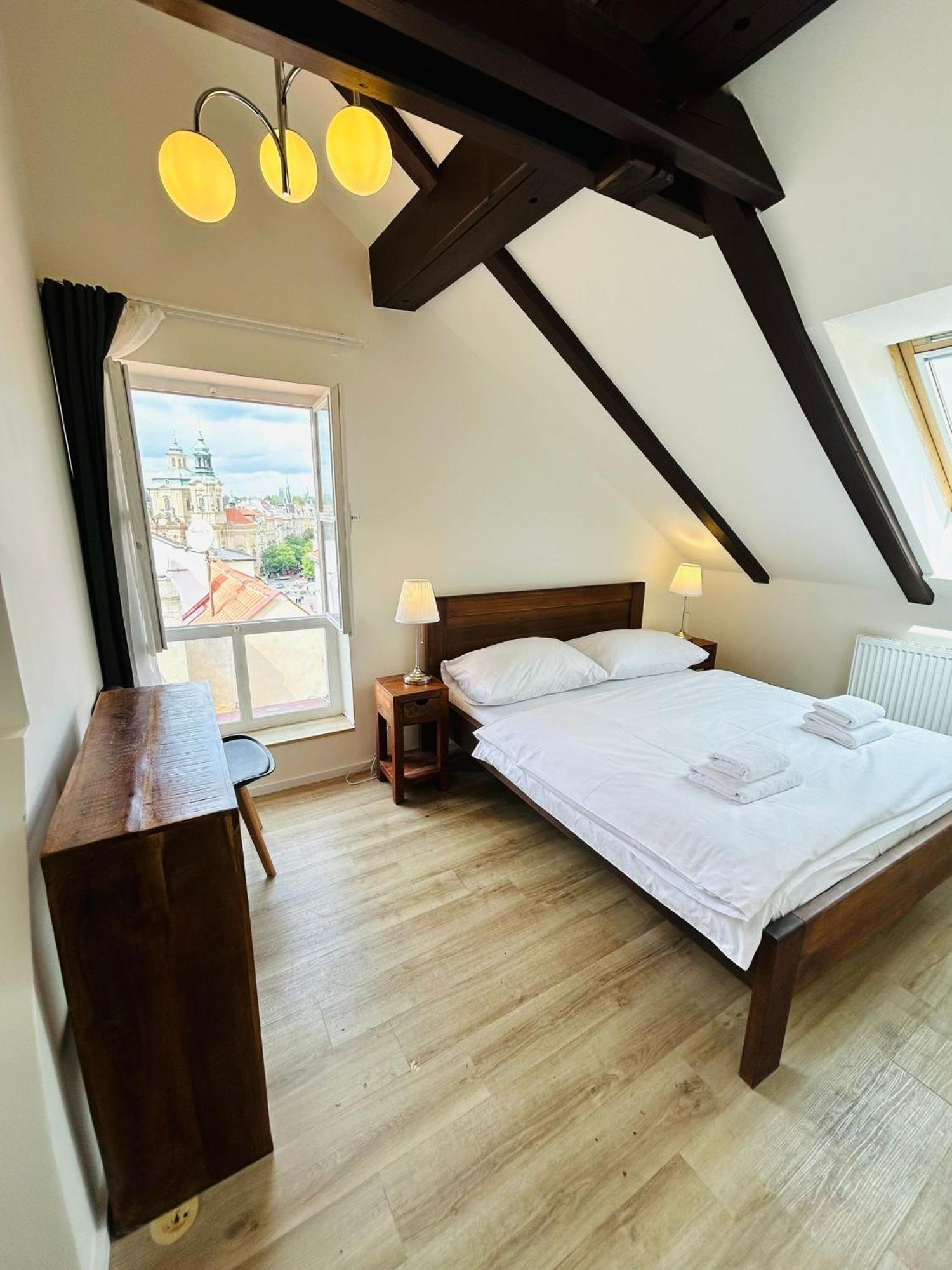 Zelezna - Old Town View Residence Praha Bagian luar foto